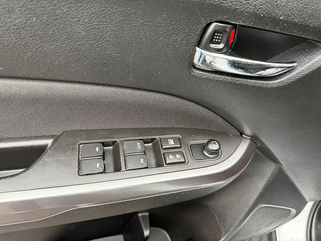 Suzuki Vitara - Thumbnail 11