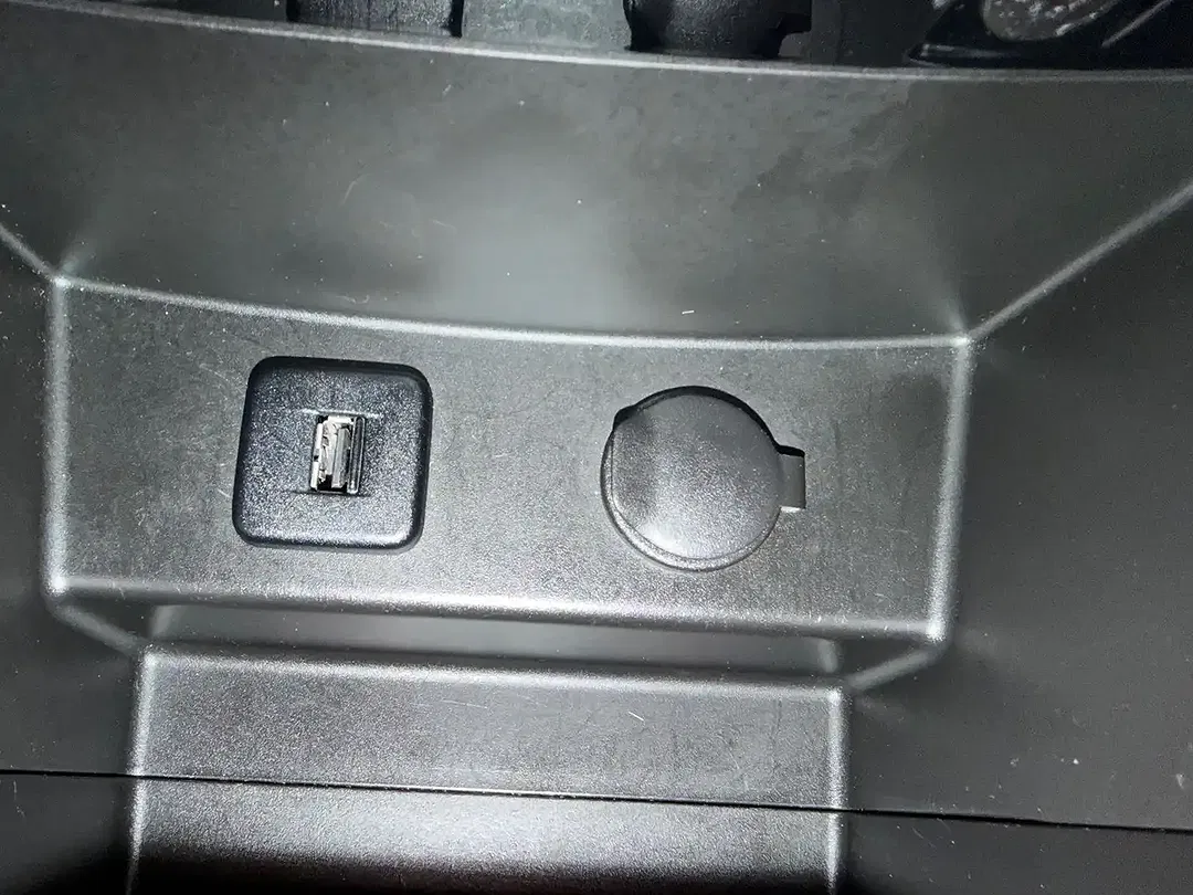 Suzuki Vitara - Thumbnail 23