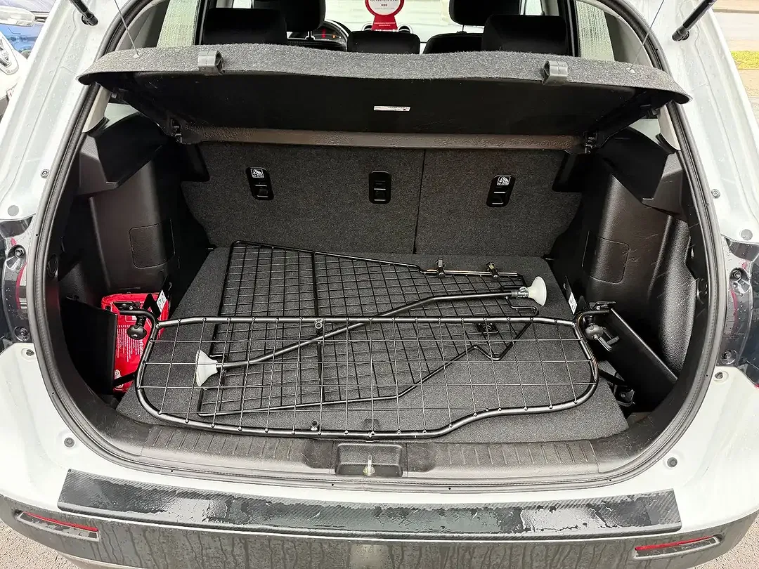 Suzuki Vitara - Thumbnail 25