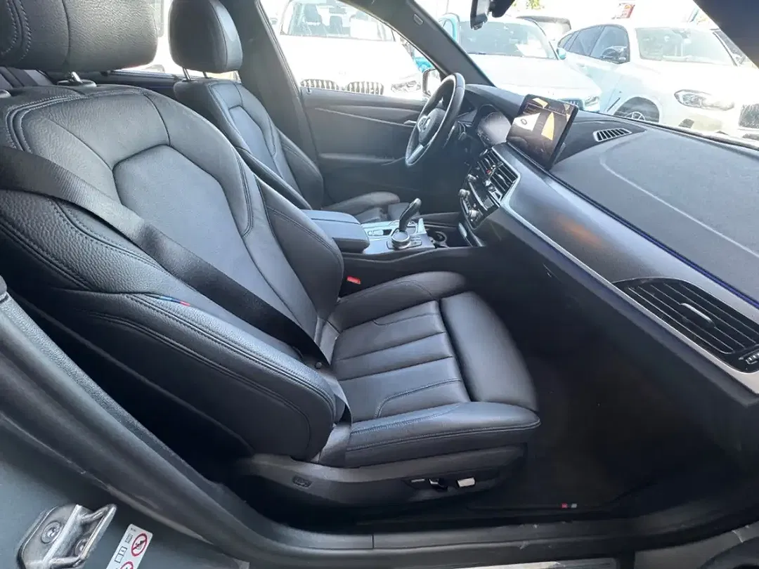 BMW 530 - Thumbnail 8