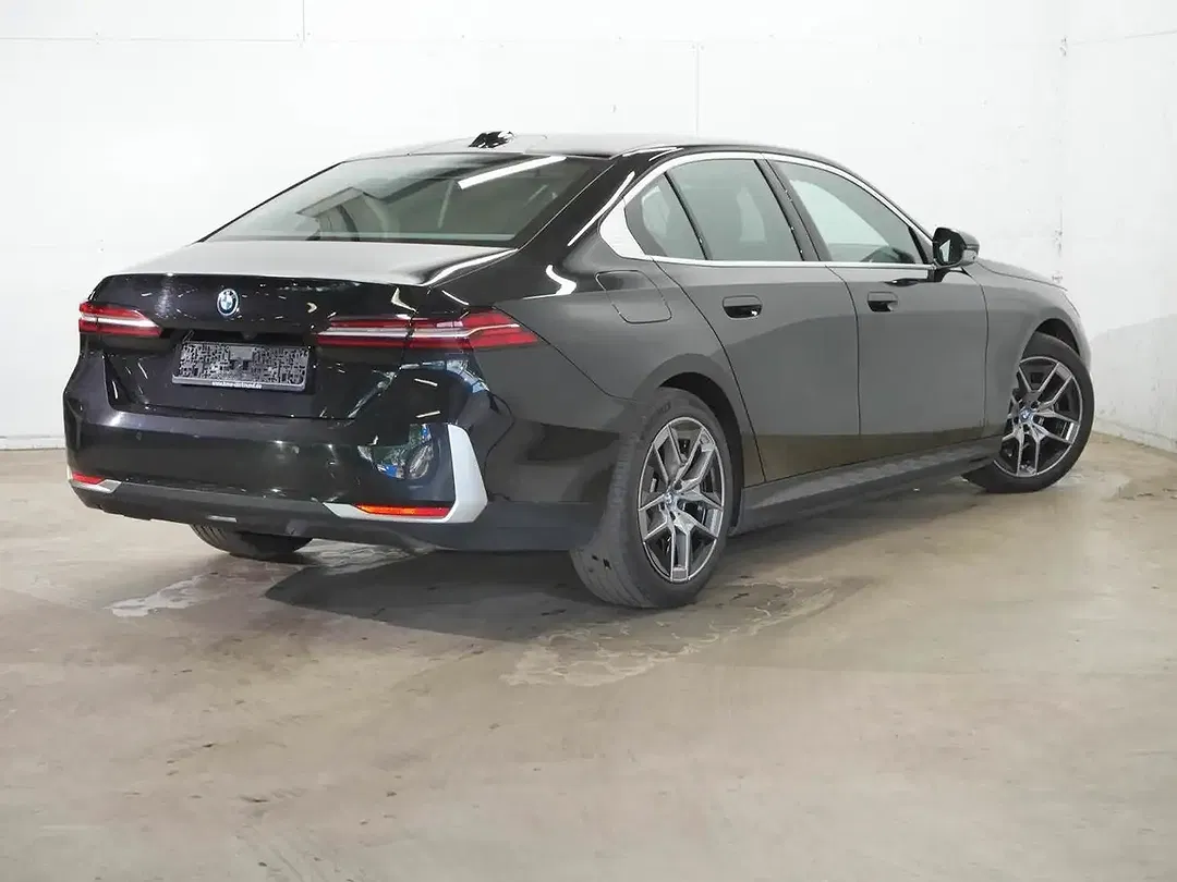 BMW 530 - Thumbnail 4