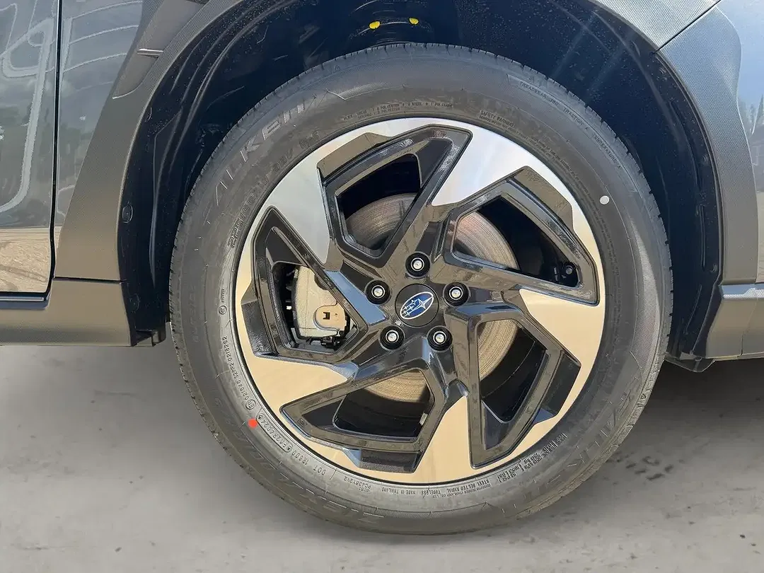 Subaru Crosstrek - Thumbnail 10
