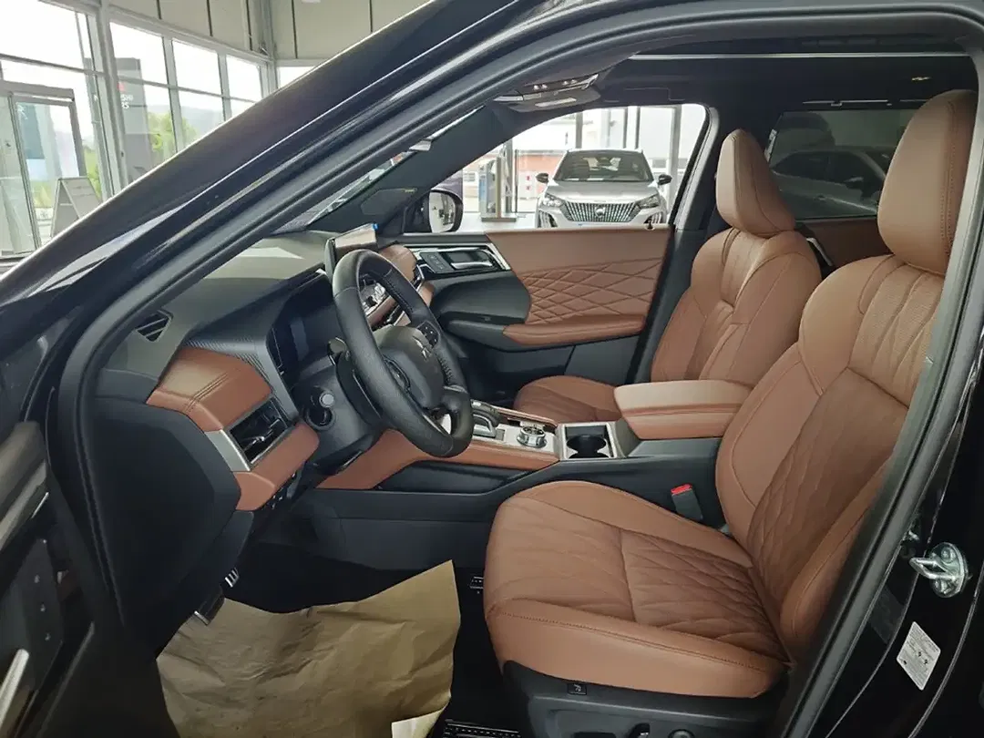 Mitsubishi Outlander - Thumbnail 13