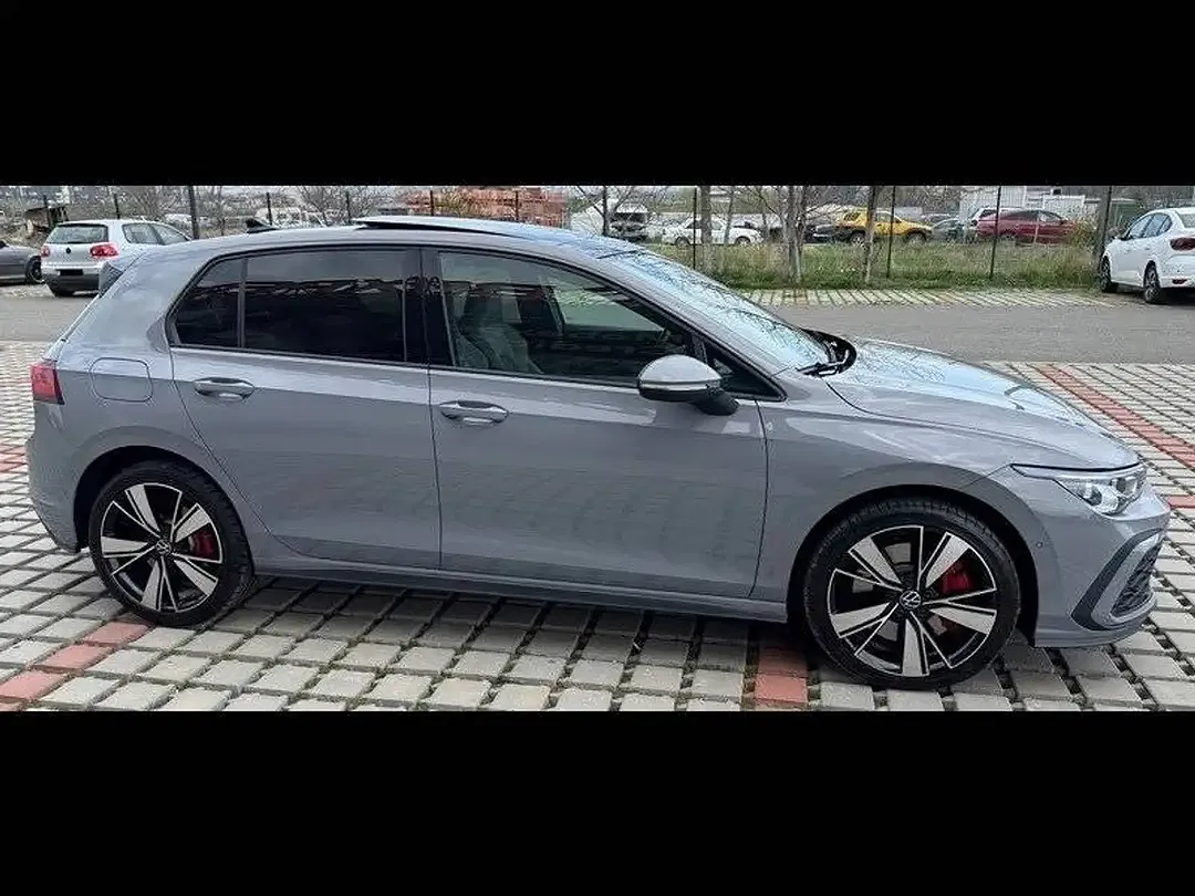 Volkswagen Golf - Thumbnail 3