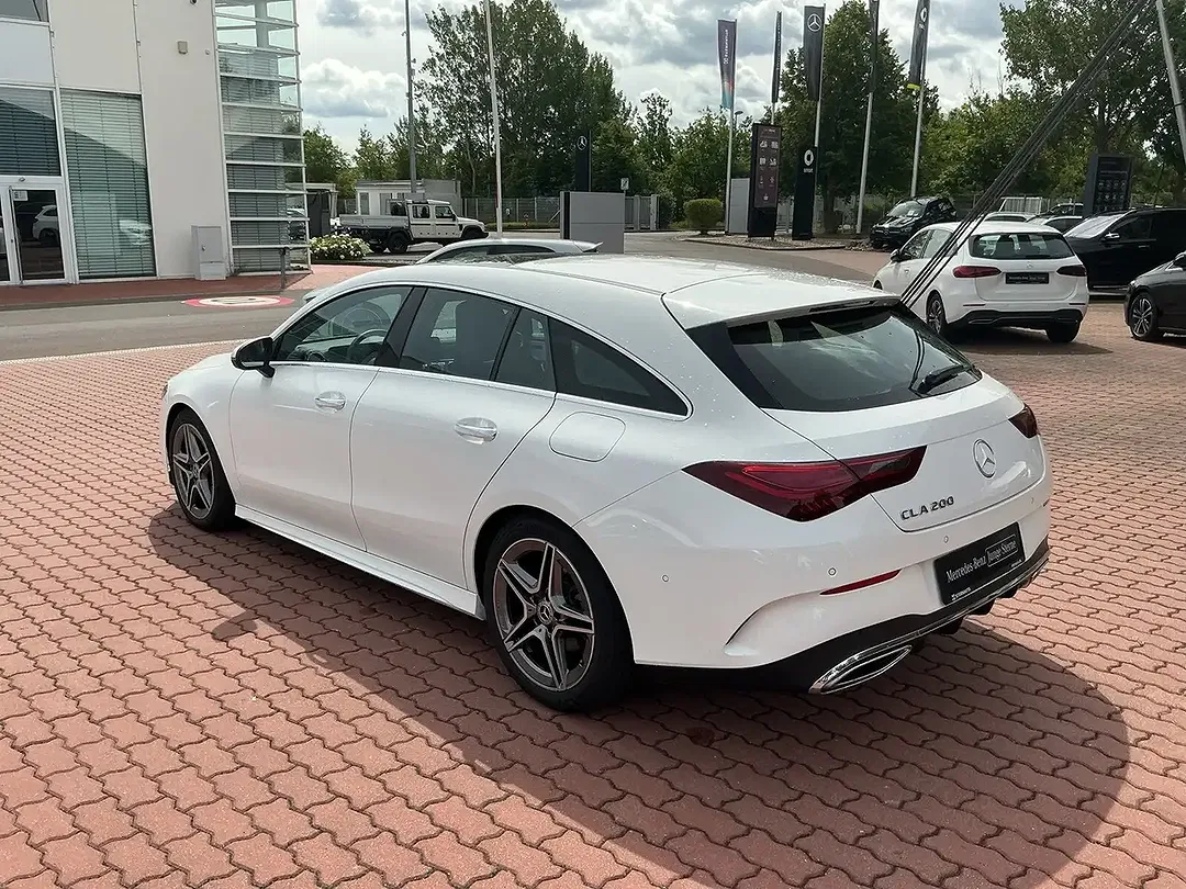 Mercedes-Benz CLA 200 - Thumbnail 5