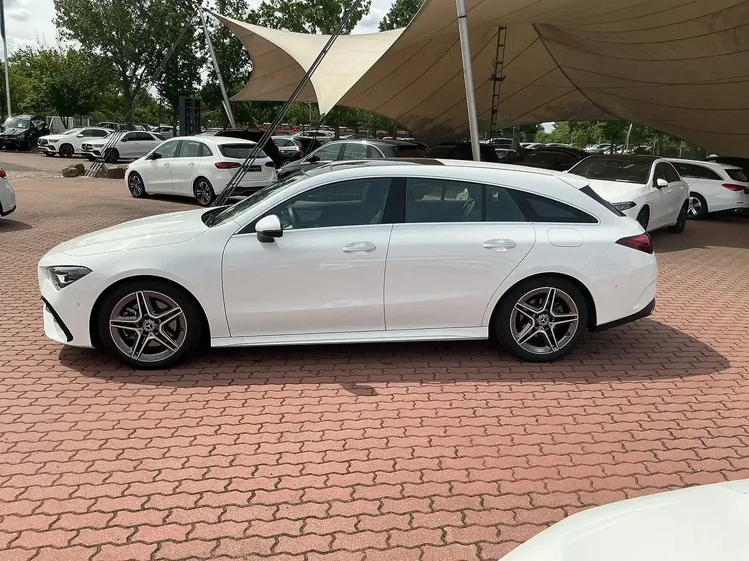 Mercedes-Benz CLA 200 - Thumbnail 6