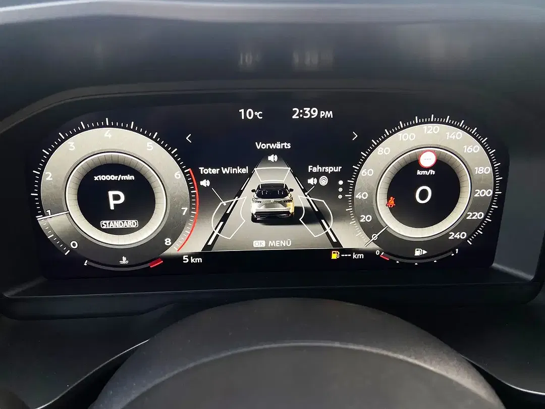 Nissan Qashqai - Thumbnail 11