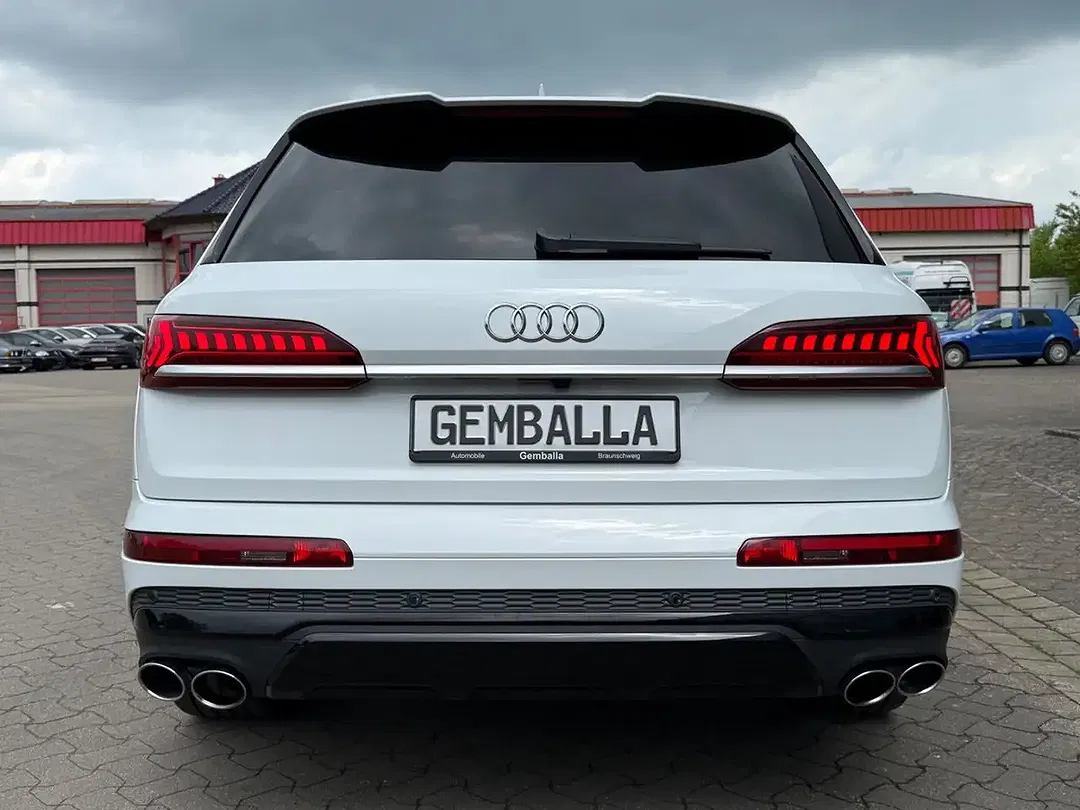 Audi SQ7 - Thumbnail 11