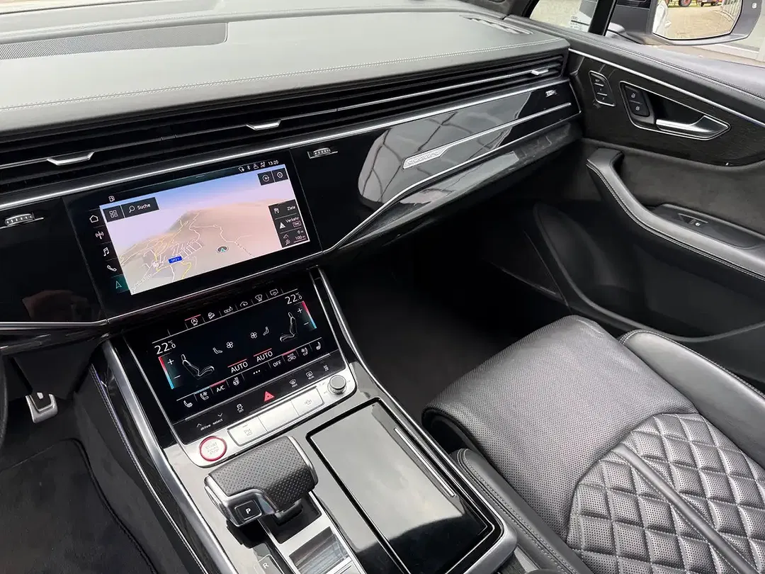 Audi SQ7 - Thumbnail 12