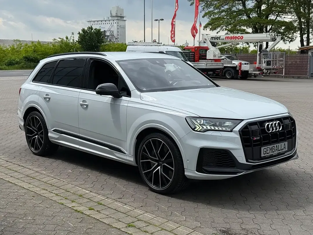 Audi SQ7 - Thumbnail 13