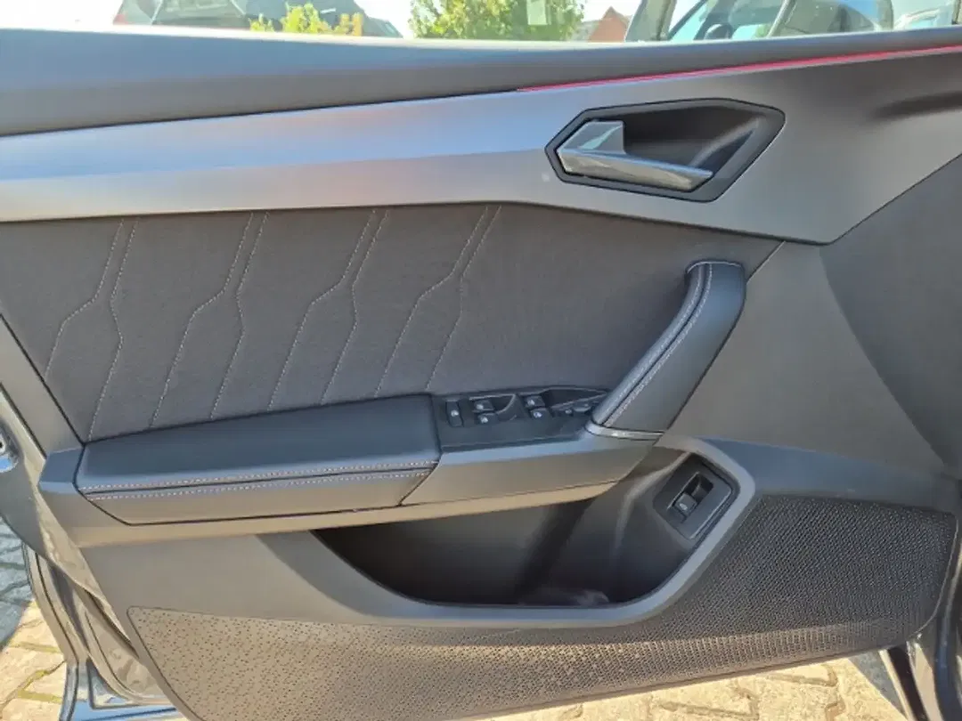 CUPRA Leon - Thumbnail 7