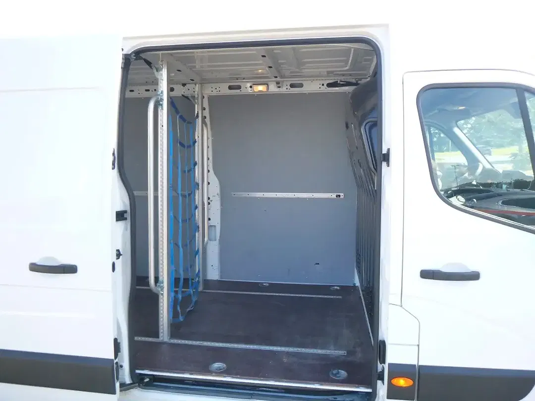 Opel Movano - Thumbnail 8