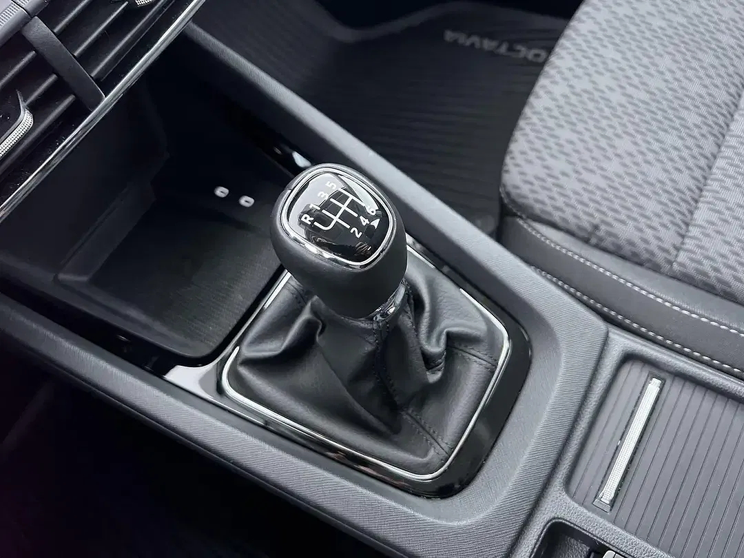 Skoda Octavia - Thumbnail 13