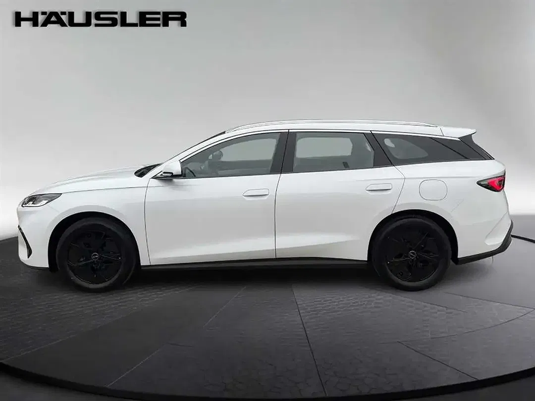 BYD Seal - Thumbnail 2