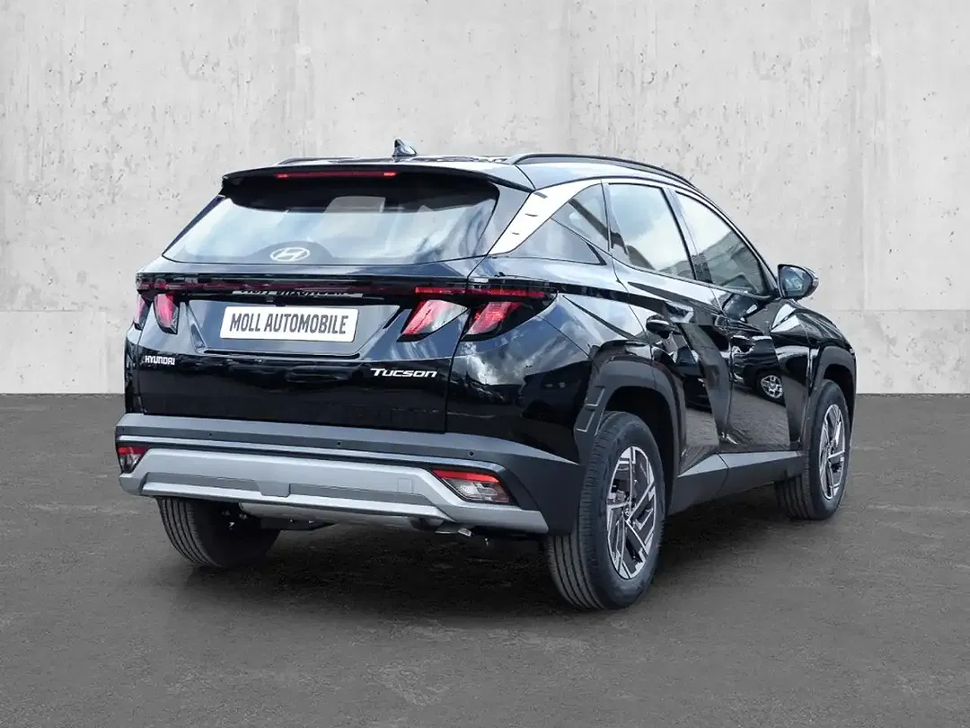Hyundai TUCSON - Thumbnail 2