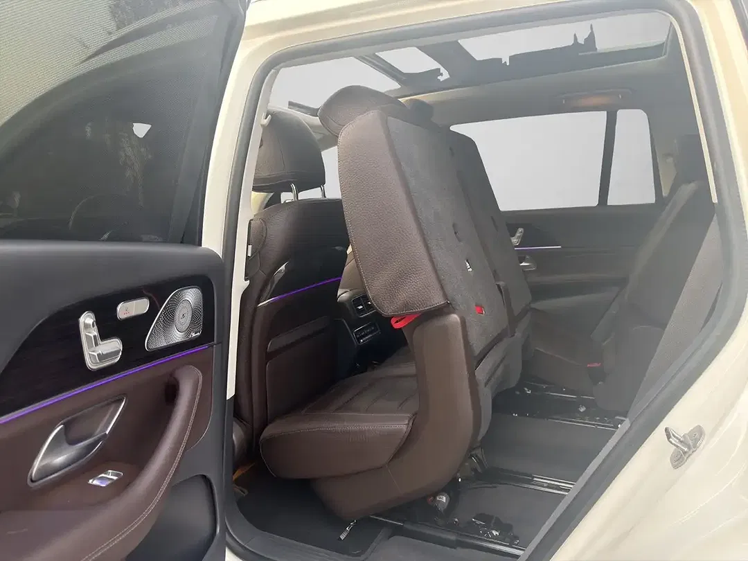 Mercedes-Benz GLS 580 - Thumbnail 21