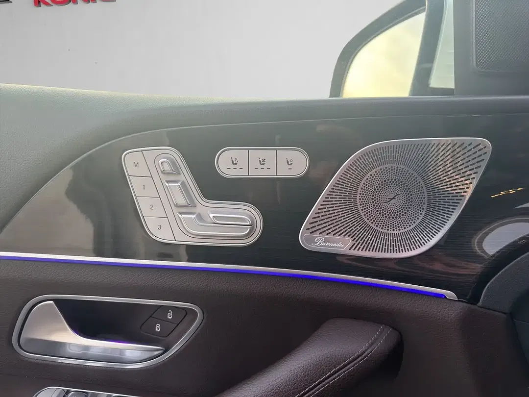 Mercedes-Benz GLS 580 - Thumbnail 23