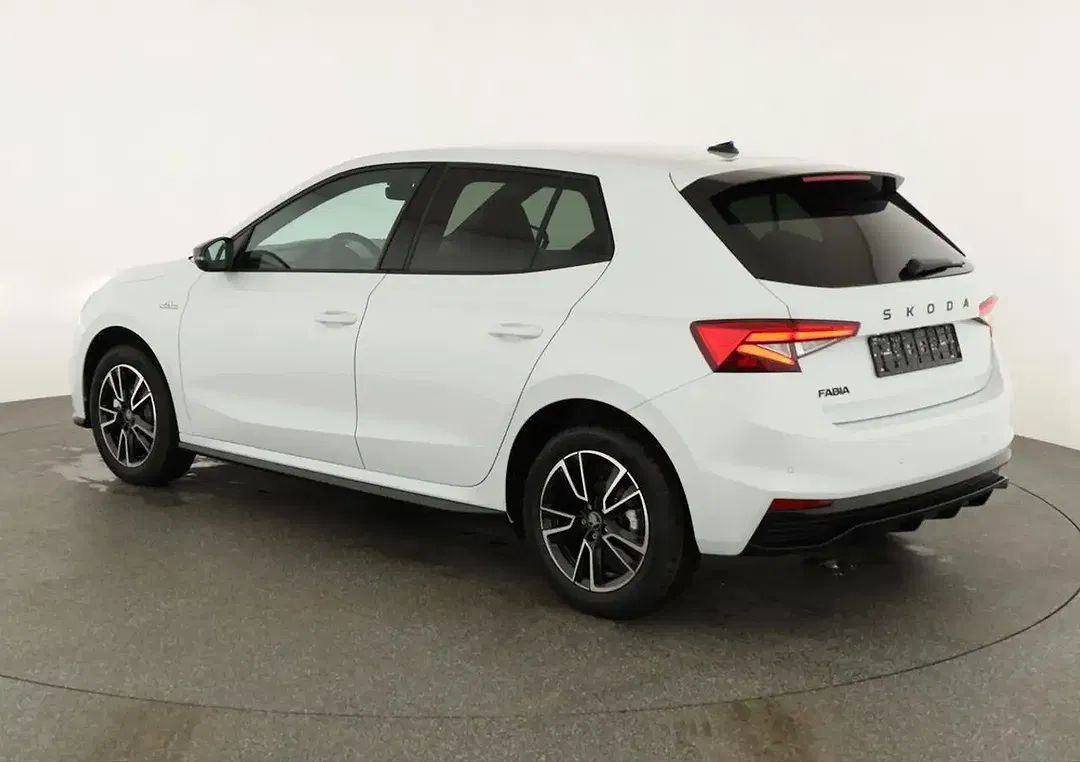 Skoda Fabia - Thumbnail 4