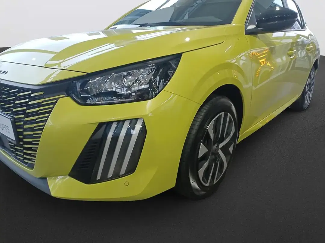 Peugeot 208 - Thumbnail 8