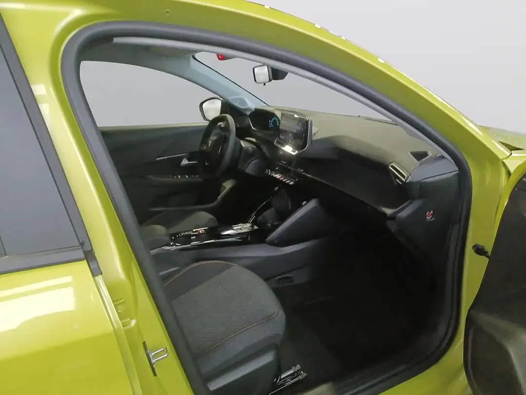 Peugeot 208 - Thumbnail 10