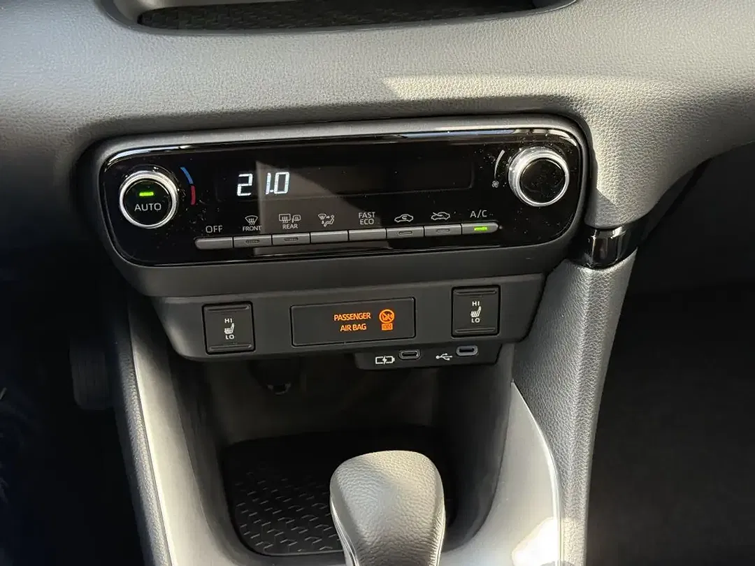 Mazda 2 - Thumbnail 13