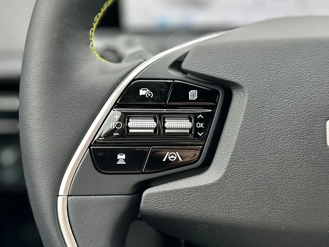 Kia EV6 - Thumbnail 9