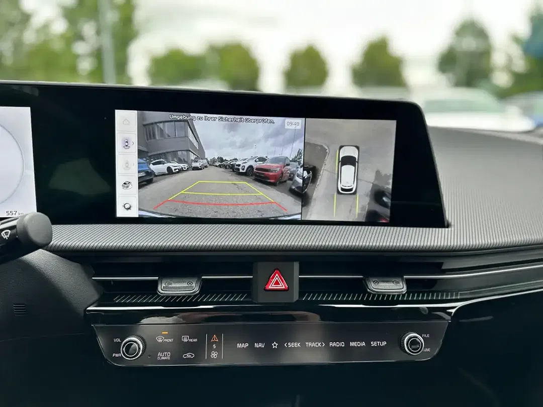 Kia EV6 - Thumbnail 6