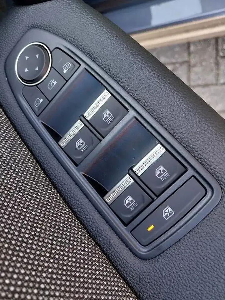 Mitsubishi ASX - Thumbnail 9