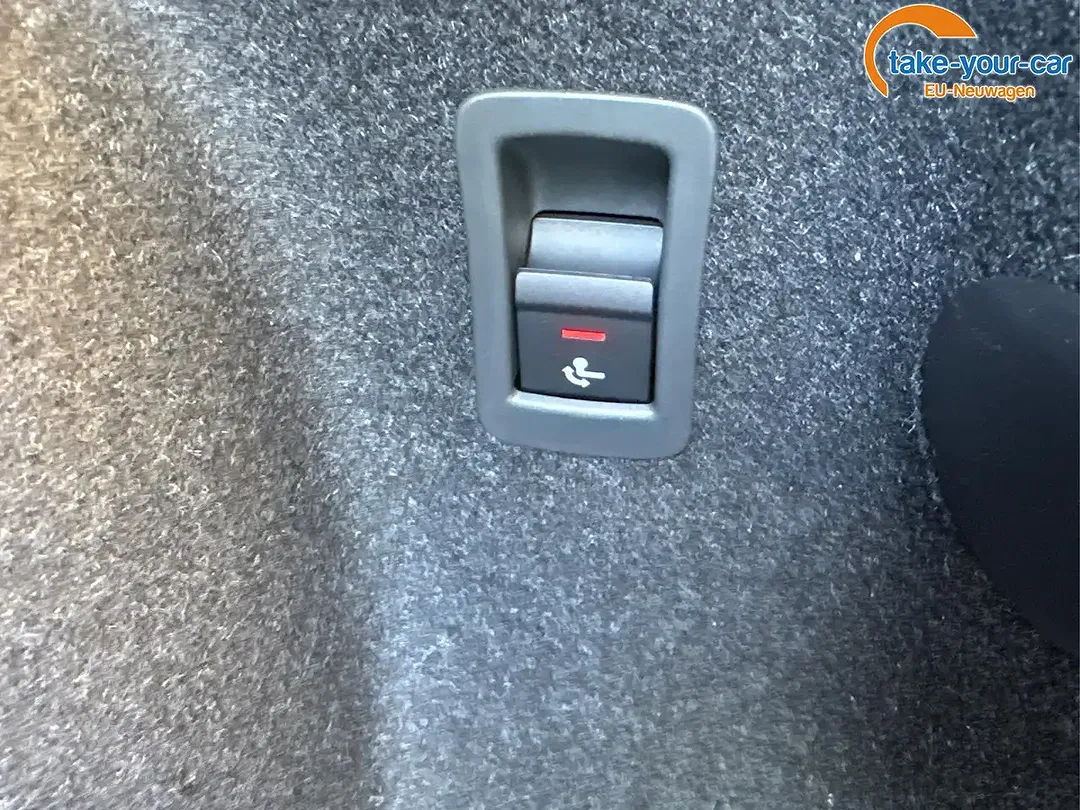 Audi Q3 - Thumbnail 10
