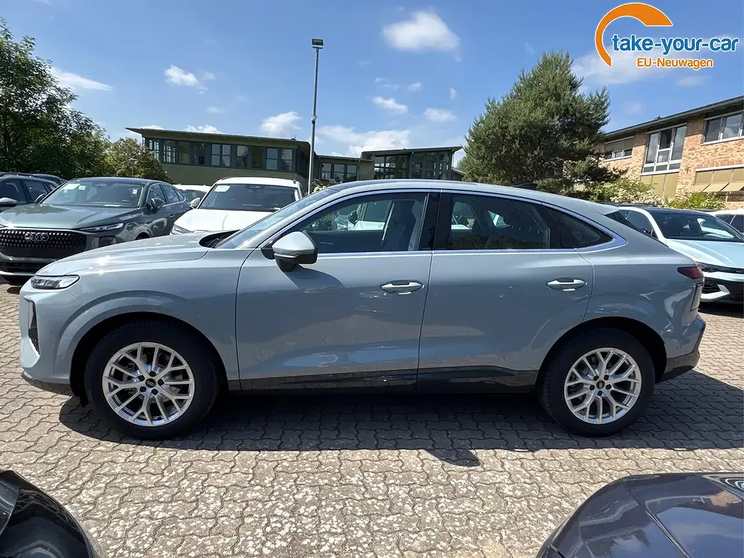 Audi Q3 - Thumbnail 2
