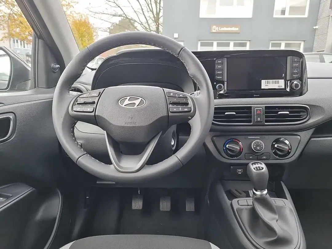 Hyundai i10 - Thumbnail 8