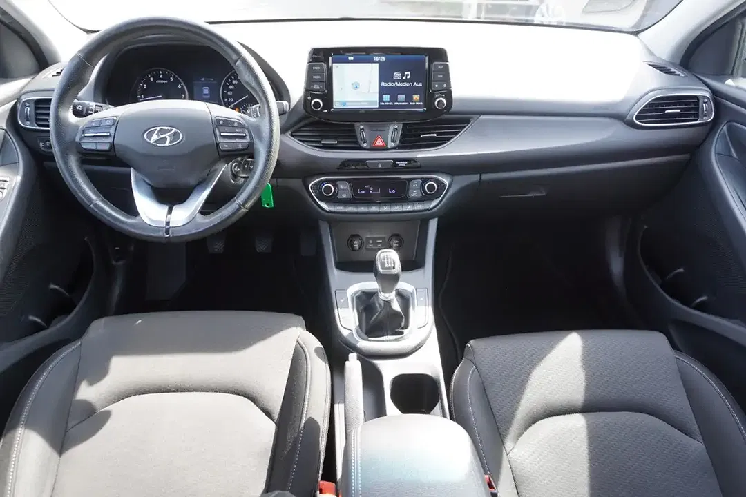 Hyundai i30 - Thumbnail 11