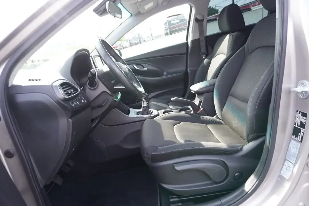 Hyundai i30 - Thumbnail 13