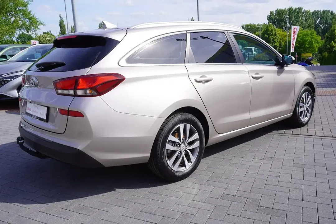 Hyundai i30 - Thumbnail 4