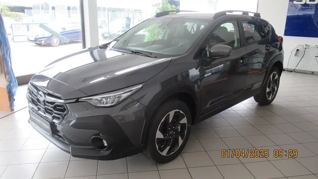 Subaru Crosstrek - Thumbnail 2