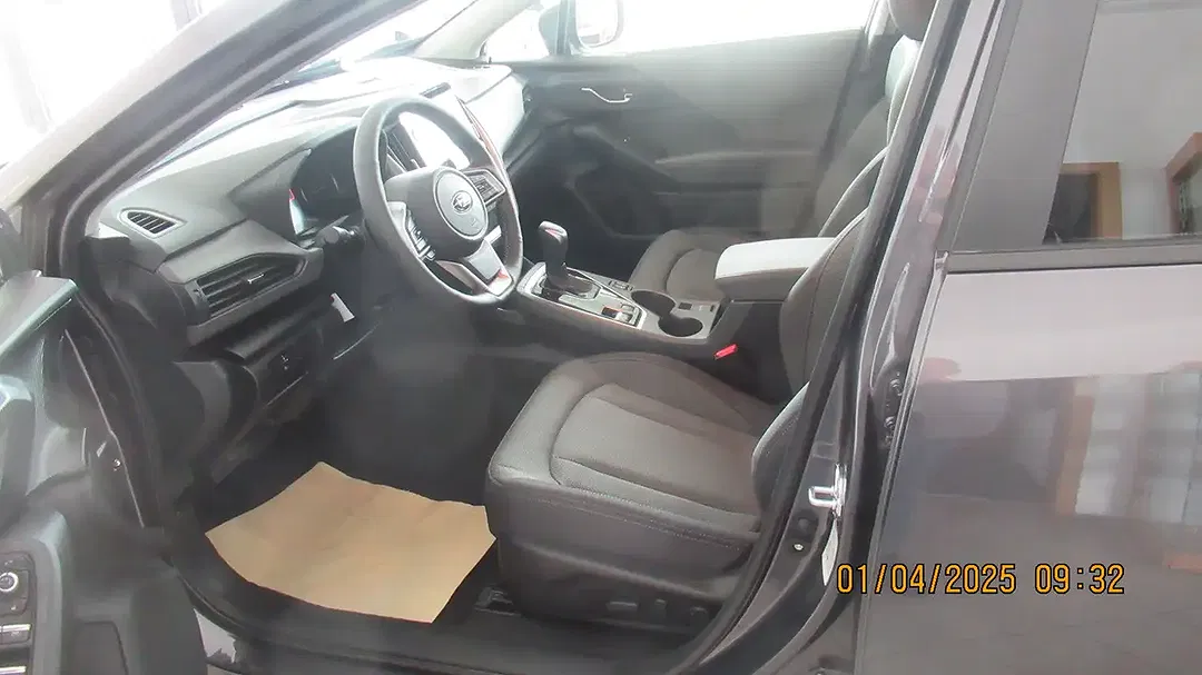 Subaru Crosstrek - Thumbnail 9