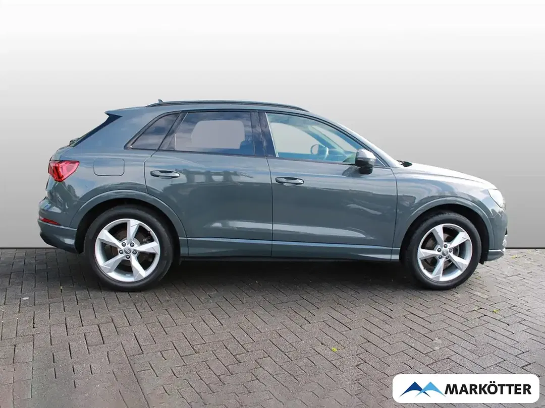 Audi Q3 - Thumbnail 4