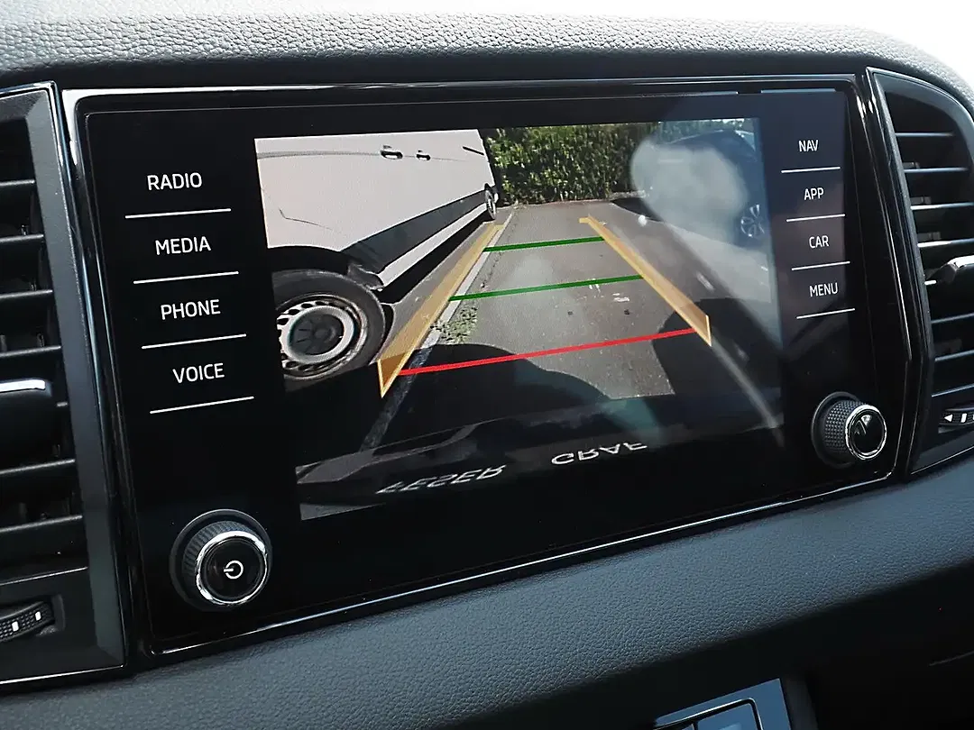 Skoda Karoq - Thumbnail 8