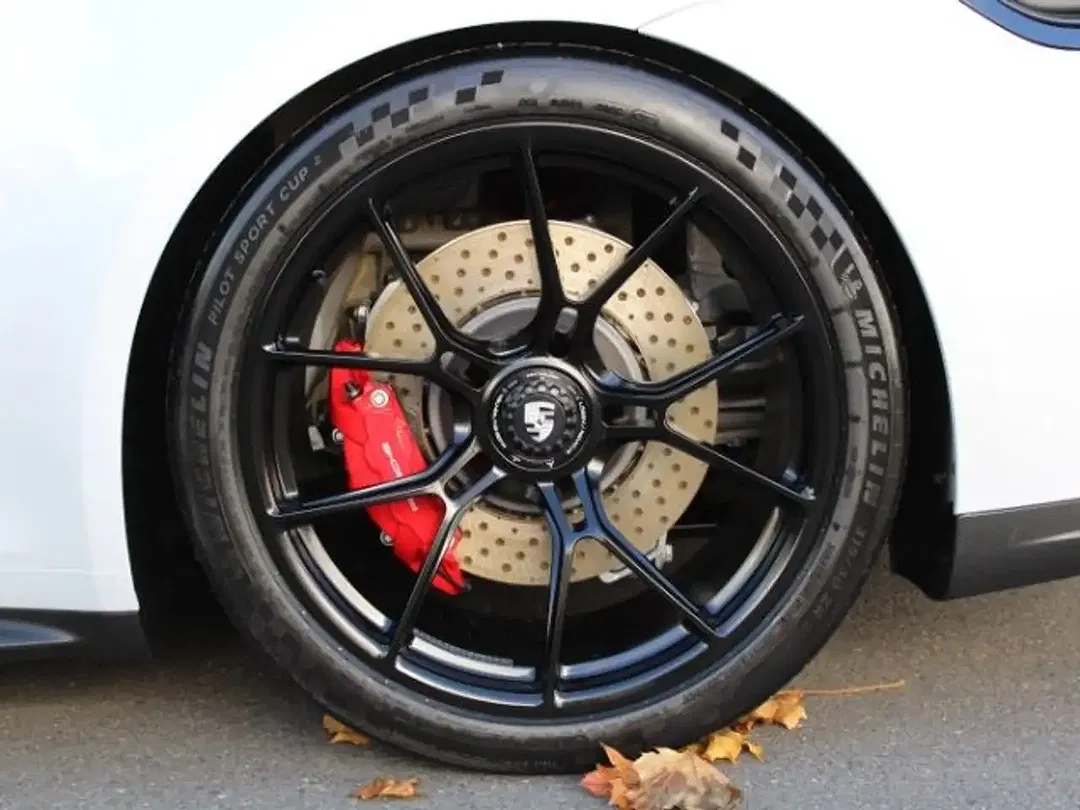 Porsche 992 - Thumbnail 14