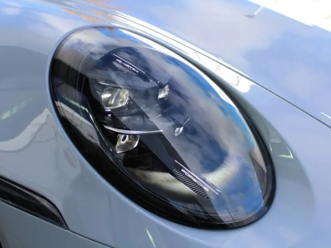 Porsche 992 - Thumbnail 7