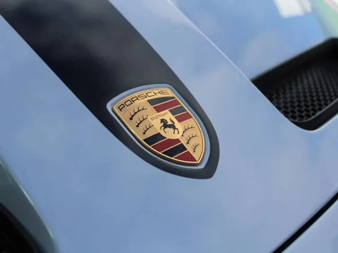Porsche 992 - Thumbnail 8