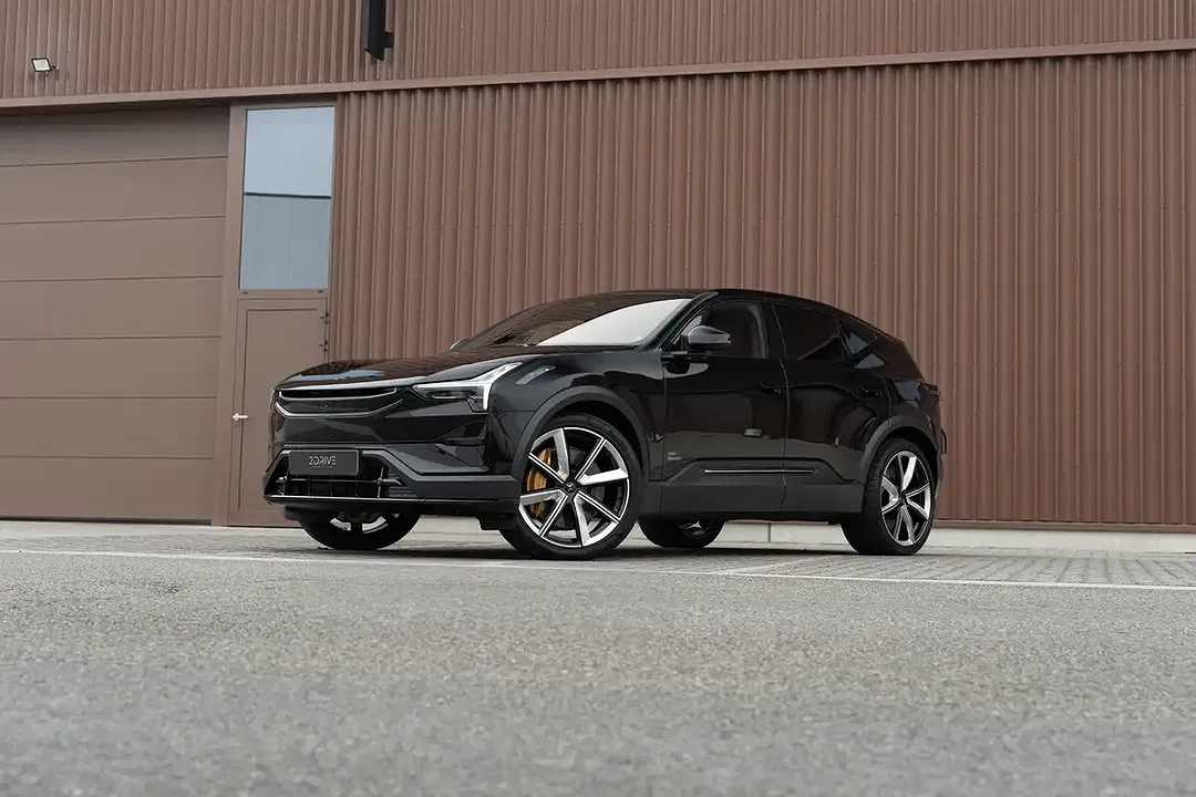 Polestar 3 - Thumbnail 2
