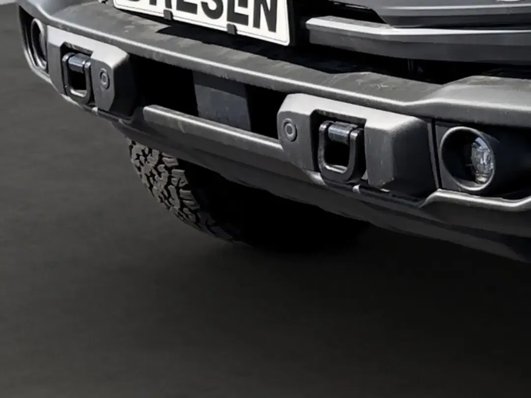 Ford Bronco - Thumbnail 5