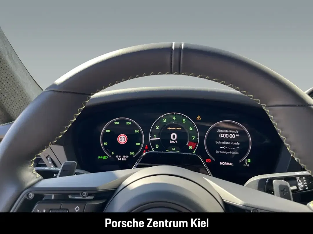 Porsche 992 - Thumbnail 12