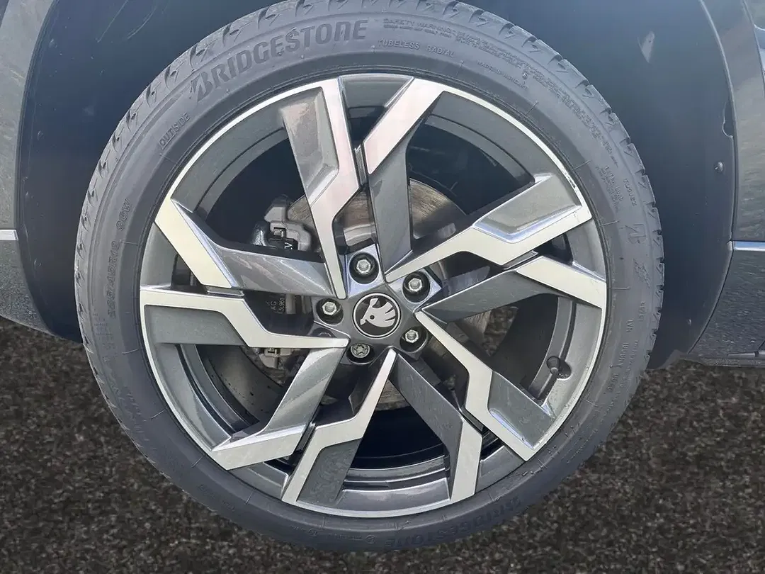 Skoda Karoq - Thumbnail 14
