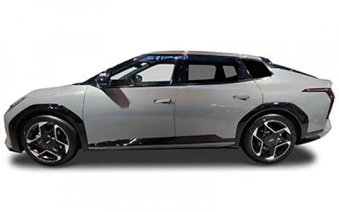 Kia EV4 - Thumbnail 1