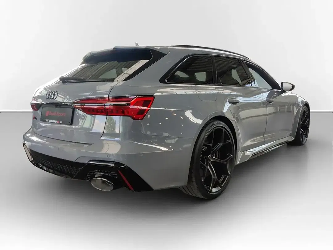 Audi RS6 - Thumbnail 4