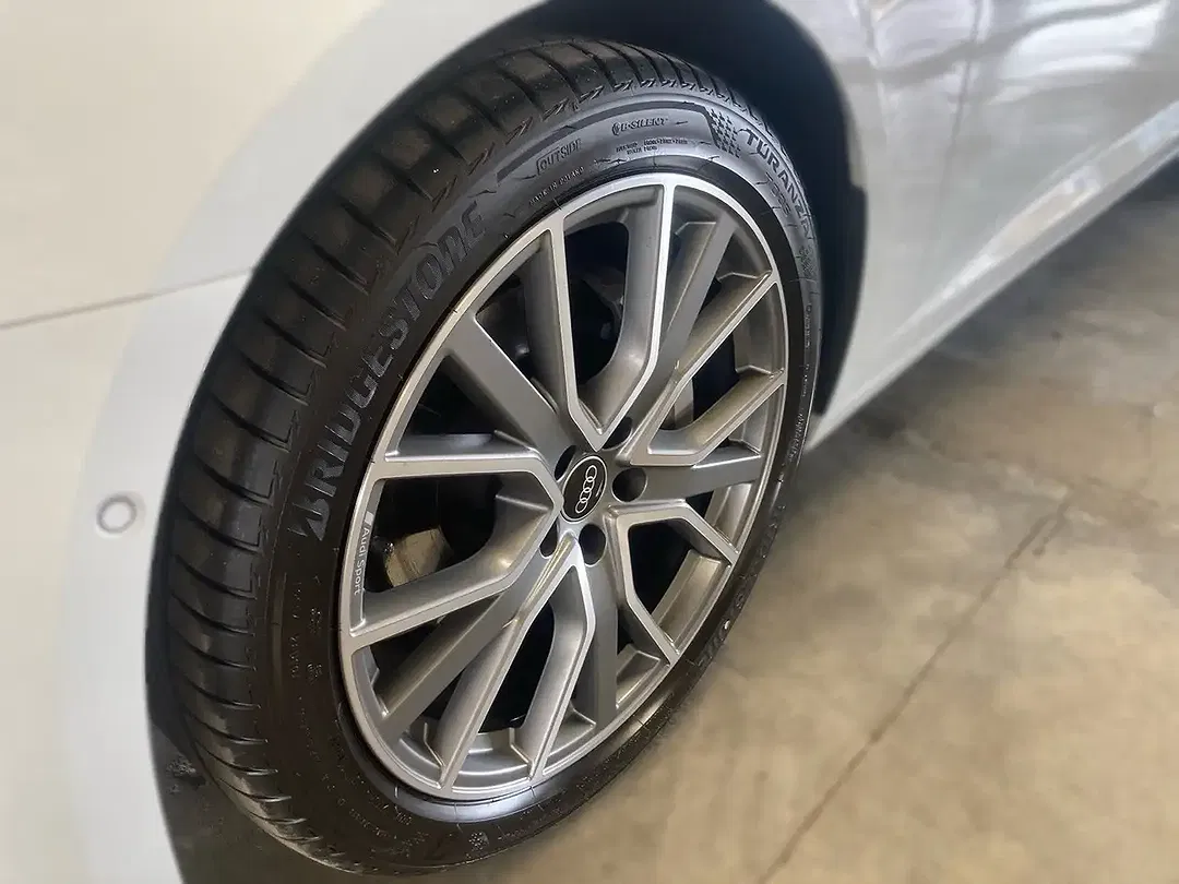 Audi A6 - Thumbnail 6
