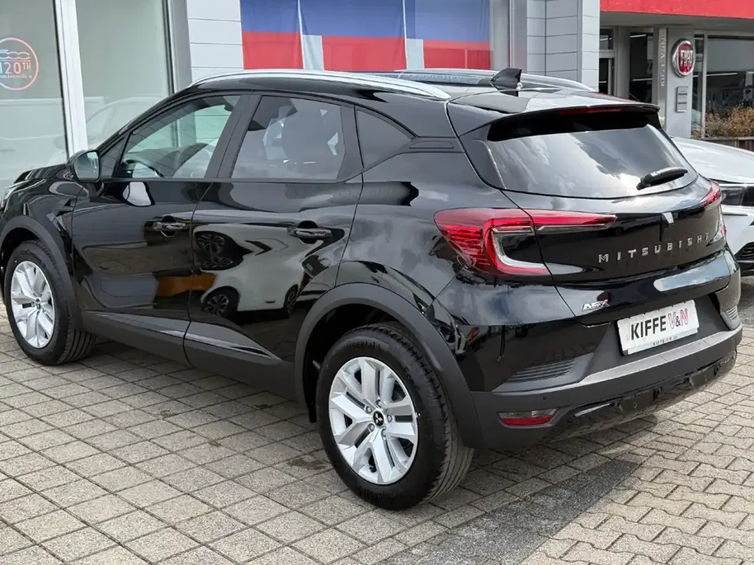 Mitsubishi ASX - Thumbnail 2