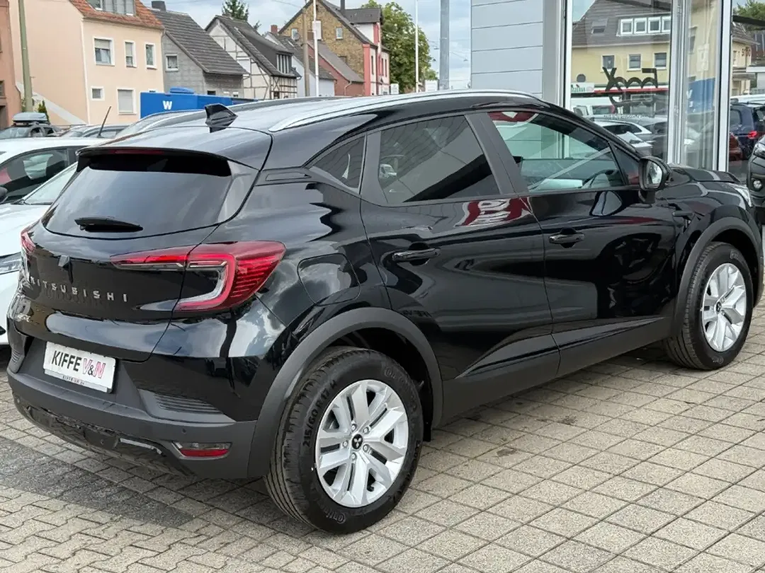 Mitsubishi ASX - Thumbnail 4